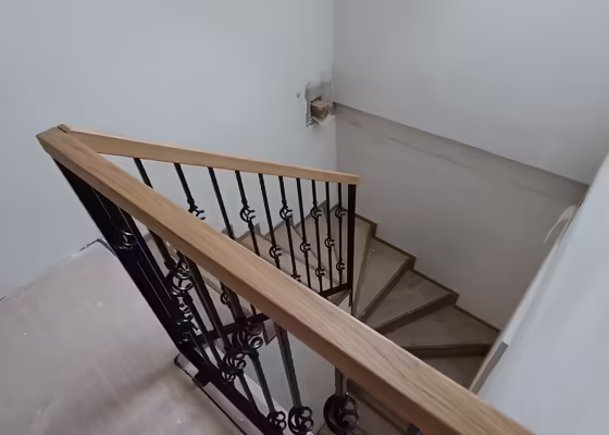 Reference: Kovové zábradlí na schodiště